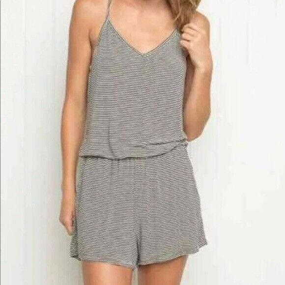 Brandy Melville Shorts Romper One Size Striped Sleeveless Pull On - Picture 1 of 4